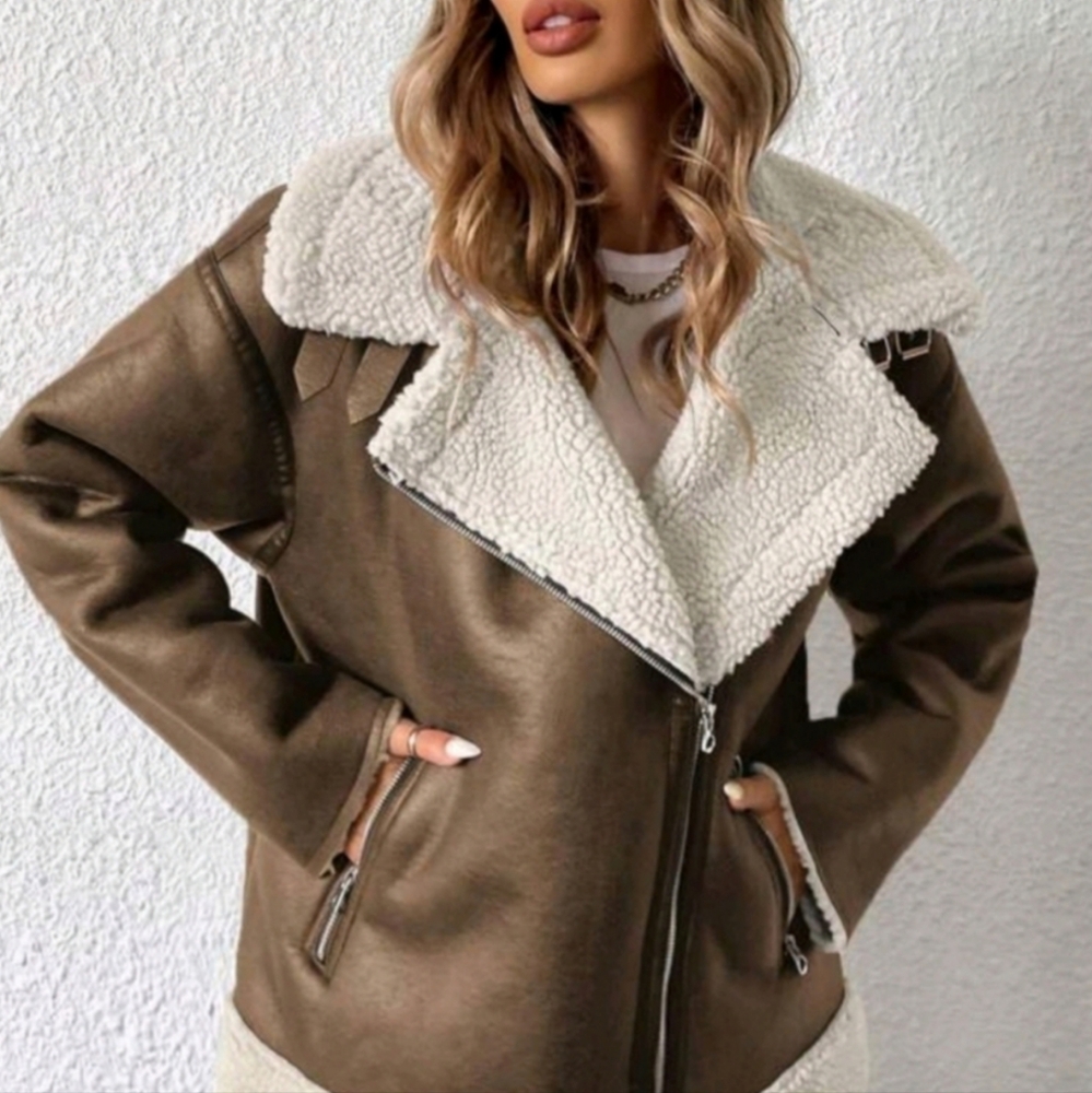 Women's Brown Shearling Jacket - Picture 3 of 4